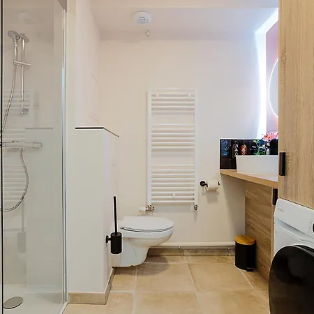 Le Leman-charmant Studio- Pres De Geneve Apartamento